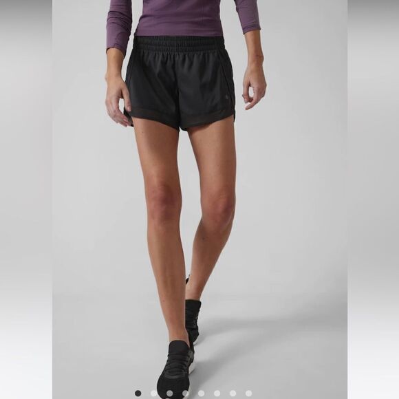 EXCELLENT CONDITION WOMEN’S SIZE XS BLACK MESH RACER RUN SHORT 4” INSEAM - Picture 1 of 11